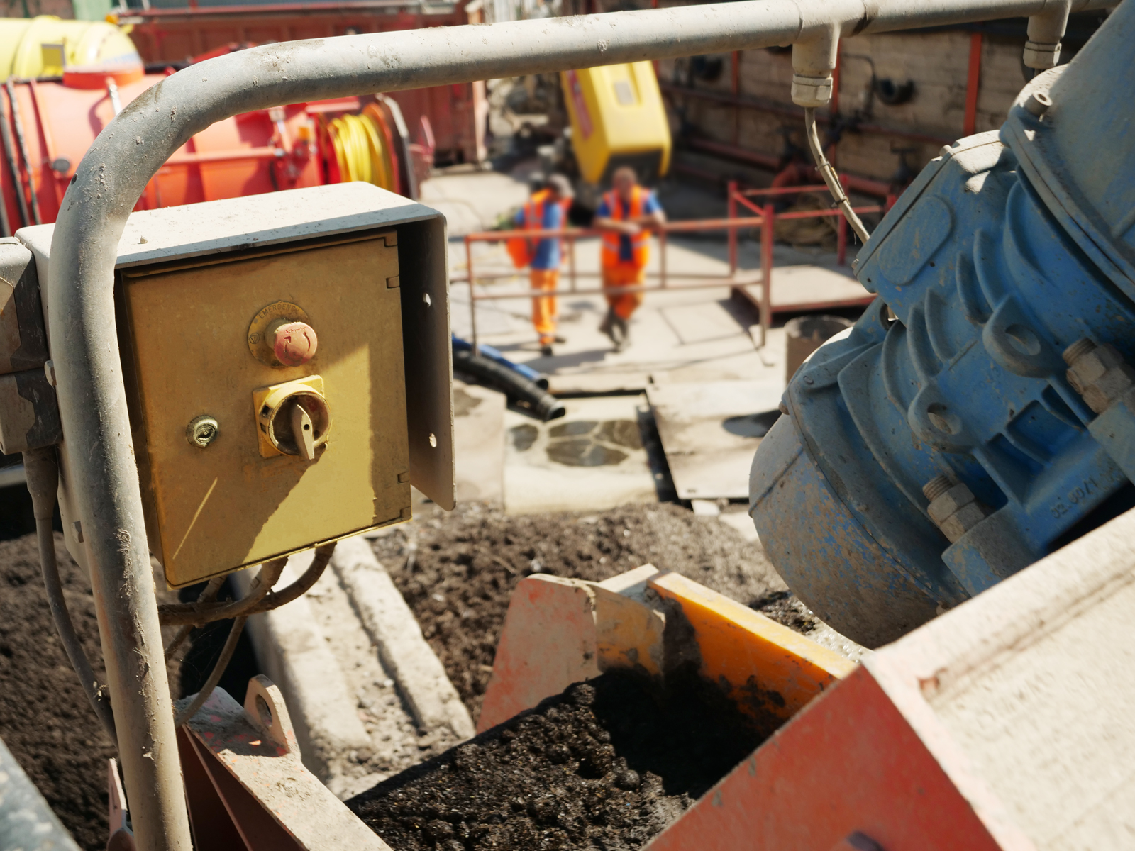 Complete Hazardous Waste Management - Waste Management Image 2